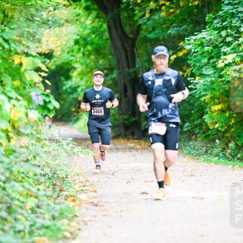 12.10.2025 - Bramfelder Halbmarathon 2025 Dr. Thomas Lammeyer http://msf.ph/oto/9346211 12.10.2025 10:19:16 Laufen  meine-sportfotos.de