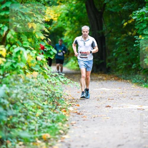 12.10.2025 - Bramfelder Halbmarathon 2025 Dr. Thomas Lammeyer http://msf.ph/oto/9346245 12.10.2025 10:19:25 Laufen 3000 meine-sportfotos.de