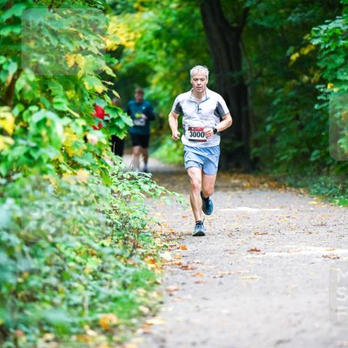 12.10.2025 - Bramfelder Halbmarathon 2025 Dr. Thomas Lammeyer http://msf.ph/oto/9346246 12.10.2025 10:19:25 Laufen 3000 meine-sportfotos.de