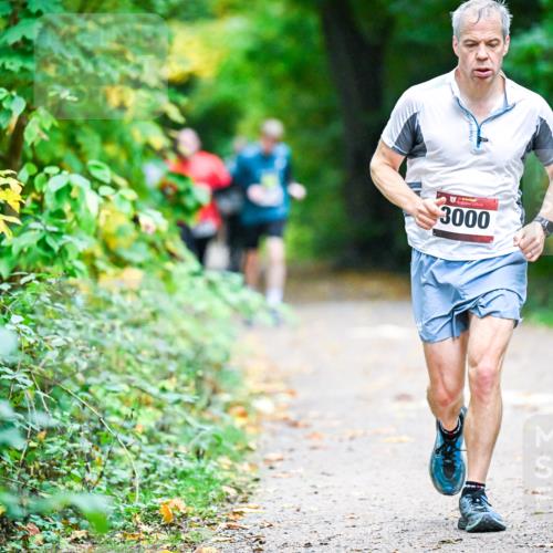 12.10.2025 - Bramfelder Halbmarathon 2025 Dr. Thomas Lammeyer http://msf.ph/oto/9346279 12.10.2025 10:19:31 Laufen 3000 meine-sportfotos.de