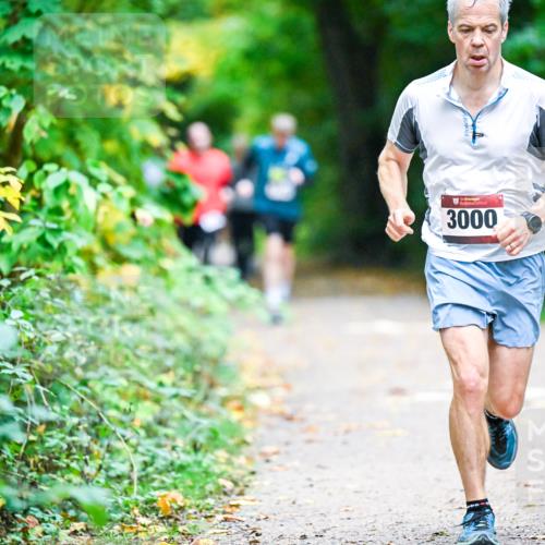 12.10.2025 - Bramfelder Halbmarathon 2025 Dr. Thomas Lammeyer http://msf.ph/oto/9346282 12.10.2025 10:19:31 Laufen 3000 meine-sportfotos.de