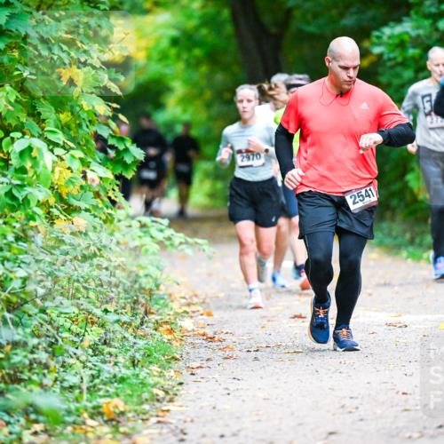 12.10.2025 - Bramfelder Halbmarathon 2025 Dr. Thomas Lammeyer http://msf.ph/oto/9346299 12.10.2025 10:19:39 Laufen 2970, 2541, 3925, 2790 meine-sportfotos.de
