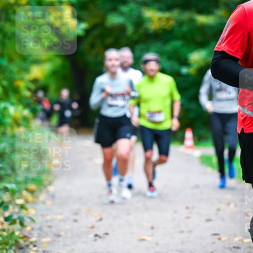 12.10.2025 - Bramfelder Halbmarathon 2025 Dr. Thomas Lammeyer http://msf.ph/oto/9346322 12.10.2025 10:19:43 Laufen 25 meine-sportfotos.de