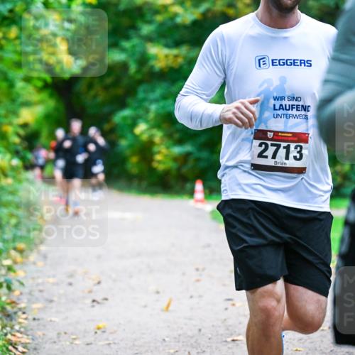 12.10.2025 - Bramfelder Halbmarathon 2025 Dr. Thomas Lammeyer http://msf.ph/oto/9346338 12.10.2025 10:19:47 Laufen 2, 14, 2713 meine-sportfotos.de