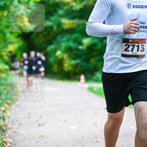 12.10.2025 - Bramfelder Halbmarathon 2025 Dr. Thomas Lammeyer http://msf.ph/oto/9346339 12.10.2025 10:19:47 Laufen 34, 2713 meine-sportfotos.de