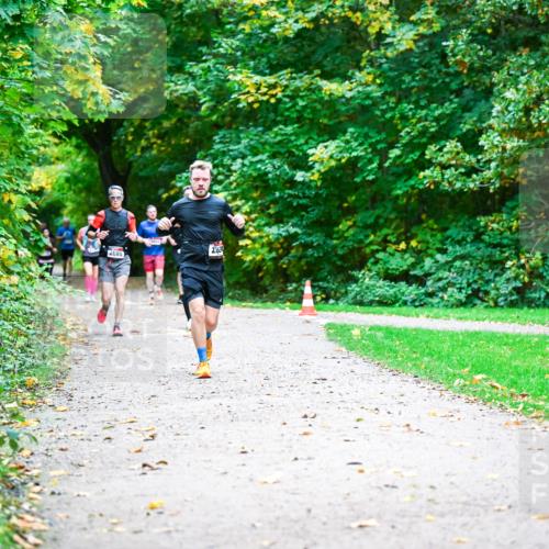 12.10.2025 - Bramfelder Halbmarathon 2025 Dr. Thomas Lammeyer http://msf.ph/oto/9346348 12.10.2025 10:19:49 Laufen 2685, 282 meine-sportfotos.de