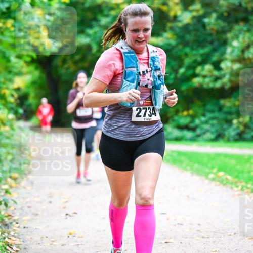 12.10.2025 - Bramfelder Halbmarathon 2025 Dr. Thomas Lammeyer http://msf.ph/oto/9346420 12.10.2025 10:20:00 Laufen 2734 meine-sportfotos.de