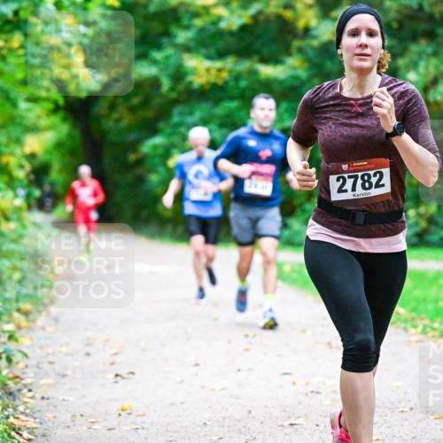 12.10.2025 - Bramfelder Halbmarathon 2025 Dr. Thomas Lammeyer http://msf.ph/oto/9346436 12.10.2025 10:20:03 Laufen 2782 meine-sportfotos.de
