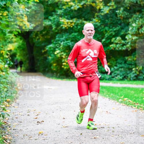 12.10.2025 - Bramfelder Halbmarathon 2025 Dr. Thomas Lammeyer http://msf.ph/oto/9346471 12.10.2025 10:20:09 Laufen  meine-sportfotos.de