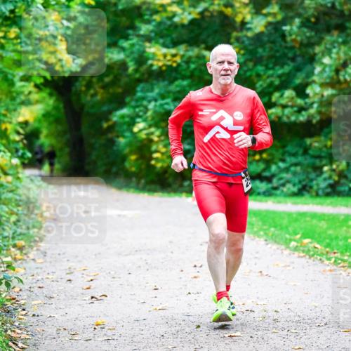 12.10.2025 - Bramfelder Halbmarathon 2025 Dr. Thomas Lammeyer http://msf.ph/oto/9346472 12.10.2025 10:20:09 Laufen  meine-sportfotos.de