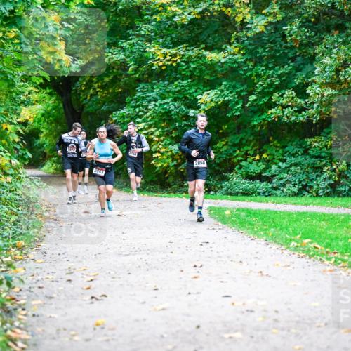 12.10.2025 - Bramfelder Halbmarathon 2025 Dr. Thomas Lammeyer http://msf.ph/oto/9346478 12.10.2025 10:20:24 Laufen 1988, 2872, 2714, 2758, 2563, 15, 2850 meine-sportfotos.de