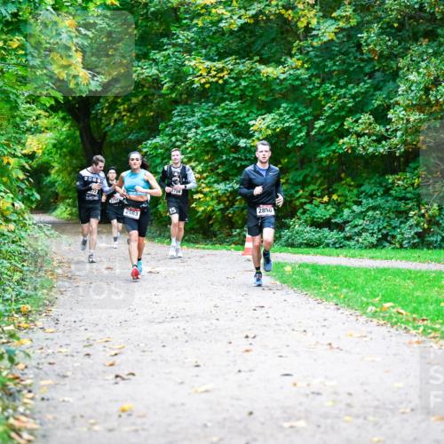 12.10.2025 - Bramfelder Halbmarathon 2025 Dr. Thomas Lammeyer http://msf.ph/oto/9346482 12.10.2025 10:20:25 Laufen  meine-sportfotos.de