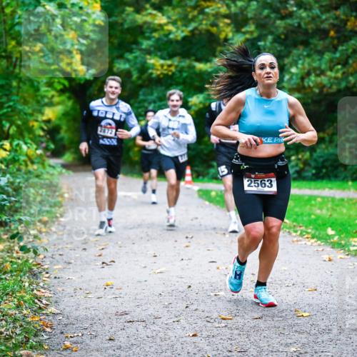 12.10.2025 - Bramfelder Halbmarathon 2025 Dr. Thomas Lammeyer http://msf.ph/oto/9346510 12.10.2025 10:20:29 Laufen 2872, 2563 meine-sportfotos.de