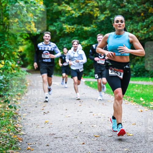 12.10.2025 - Bramfelder Halbmarathon 2025 Dr. Thomas Lammeyer http://msf.ph/oto/9346511 12.10.2025 10:20:29 Laufen 2872, 272, 758, 2563 meine-sportfotos.de