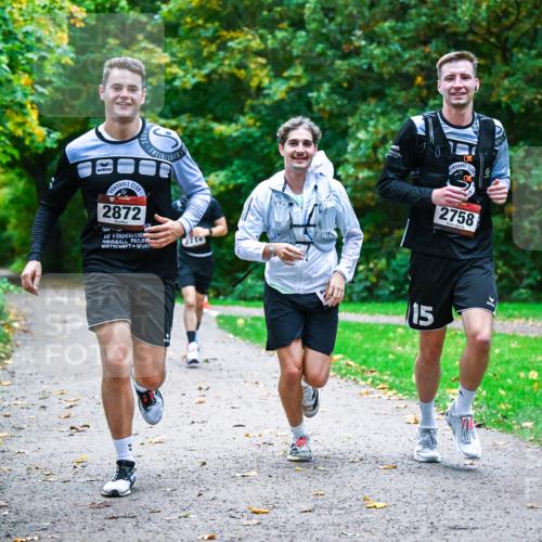 12.10.2025 - Bramfelder Halbmarathon 2025 Dr. Thomas Lammeyer http://msf.ph/oto/9346521 12.10.2025 10:20:31 Laufen 2872, 15, 2758, 15 meine-sportfotos.de