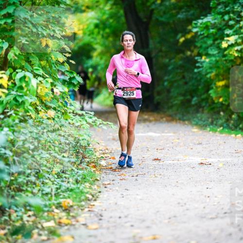 12.10.2025 - Bramfelder Halbmarathon 2025 Dr. Thomas Lammeyer http://msf.ph/oto/9346535 12.10.2025 10:20:39 Laufen 2925 meine-sportfotos.de