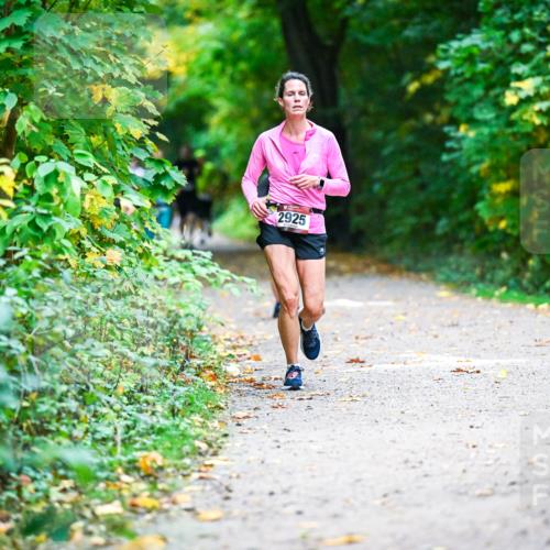 12.10.2025 - Bramfelder Halbmarathon 2025 Dr. Thomas Lammeyer http://msf.ph/oto/9346537 12.10.2025 10:20:39 Laufen 2925 meine-sportfotos.de