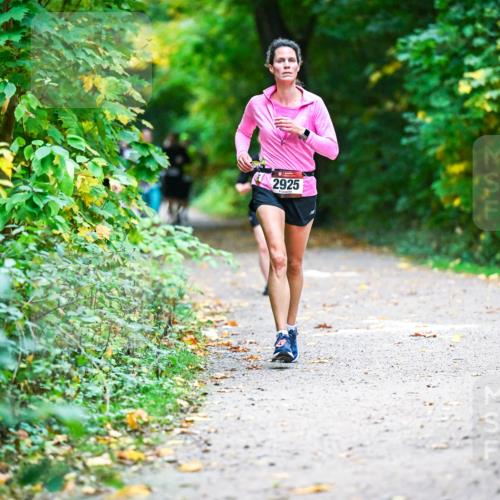 12.10.2025 - Bramfelder Halbmarathon 2025 Dr. Thomas Lammeyer http://msf.ph/oto/9346541 12.10.2025 10:20:39 Laufen 2925 meine-sportfotos.de