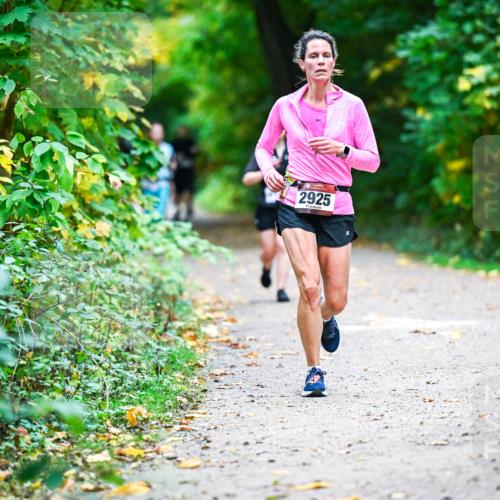 12.10.2025 - Bramfelder Halbmarathon 2025 Dr. Thomas Lammeyer http://msf.ph/oto/9346548 12.10.2025 10:20:40 Laufen 2925 meine-sportfotos.de