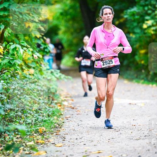 12.10.2025 - Bramfelder Halbmarathon 2025 Dr. Thomas Lammeyer http://msf.ph/oto/9346551 12.10.2025 10:20:41 Laufen 2925 meine-sportfotos.de