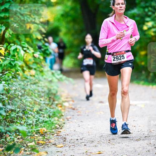 12.10.2025 - Bramfelder Halbmarathon 2025 Dr. Thomas Lammeyer http://msf.ph/oto/9346555 12.10.2025 10:20:41 Laufen 2925 meine-sportfotos.de