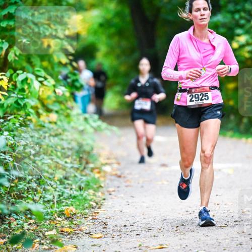 12.10.2025 - Bramfelder Halbmarathon 2025 Dr. Thomas Lammeyer http://msf.ph/oto/9346556 12.10.2025 10:20:41 Laufen 2925 meine-sportfotos.de