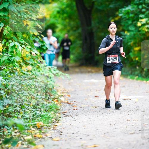 12.10.2025 - Bramfelder Halbmarathon 2025 Dr. Thomas Lammeyer http://msf.ph/oto/9346567 12.10.2025 10:20:44 Laufen 2425 meine-sportfotos.de
