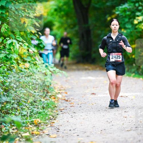 12.10.2025 - Bramfelder Halbmarathon 2025 Dr. Thomas Lammeyer http://msf.ph/oto/9346569 12.10.2025 10:20:44 Laufen 2425 meine-sportfotos.de