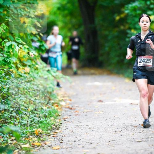 12.10.2025 - Bramfelder Halbmarathon 2025 Dr. Thomas Lammeyer http://msf.ph/oto/9346575 12.10.2025 10:20:45 Laufen 2425 meine-sportfotos.de
