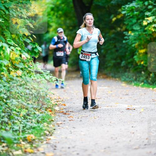 12.10.2025 - Bramfelder Halbmarathon 2025 Dr. Thomas Lammeyer http://msf.ph/oto/9346584 12.10.2025 10:20:48 Laufen 2453, 58 meine-sportfotos.de