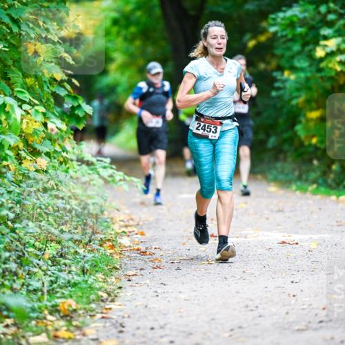 12.10.2025 - Bramfelder Halbmarathon 2025 Dr. Thomas Lammeyer http://msf.ph/oto/9346588 12.10.2025 10:20:49 Laufen 2453, 58 meine-sportfotos.de