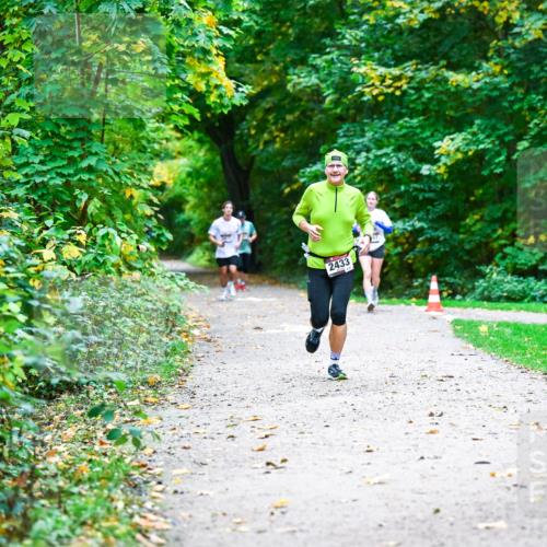 12.10.2025 - Bramfelder Halbmarathon 2025 Dr. Thomas Lammeyer http://msf.ph/oto/9346638 12.10.2025 10:21:00 Laufen  meine-sportfotos.de