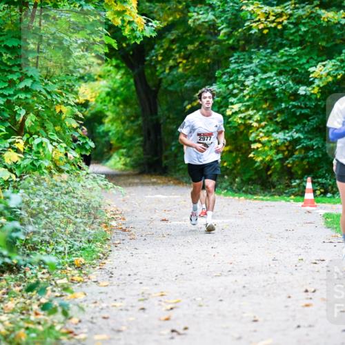 12.10.2025 - Bramfelder Halbmarathon 2025 Dr. Thomas Lammeyer http://msf.ph/oto/9346660 12.10.2025 10:21:05 Laufen 2977, 2697 meine-sportfotos.de