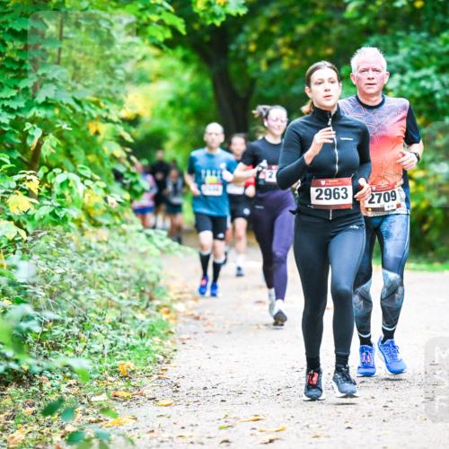 12.10.2025 - Bramfelder Halbmarathon 2025 Dr. Thomas Lammeyer http://msf.ph/oto/9346721 12.10.2025 10:21:20 Laufen 2963, 2709, 8, 14, 273 meine-sportfotos.de