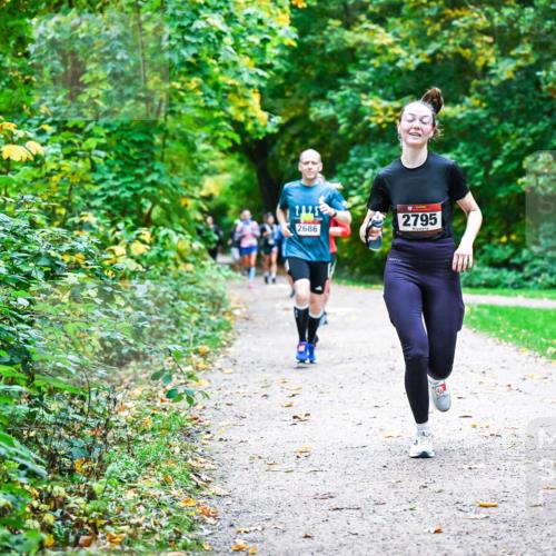 12.10.2025 - Bramfelder Halbmarathon 2025 Dr. Thomas Lammeyer http://msf.ph/oto/9346733 12.10.2025 10:21:24 Laufen 2686, 2795 meine-sportfotos.de