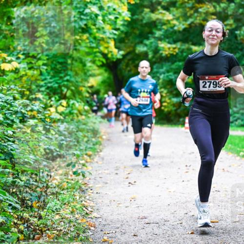 12.10.2025 - Bramfelder Halbmarathon 2025 Dr. Thomas Lammeyer http://msf.ph/oto/9346737 12.10.2025 10:21:24 Laufen 2799, 2686 meine-sportfotos.de