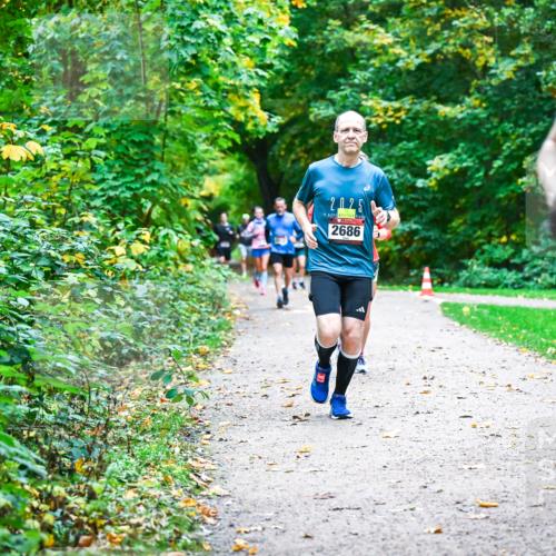 12.10.2025 - Bramfelder Halbmarathon 2025 Dr. Thomas Lammeyer http://msf.ph/oto/9346739 12.10.2025 10:21:25 Laufen 25, 2686, 279 meine-sportfotos.de
