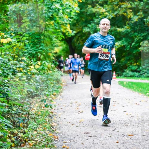 12.10.2025 - Bramfelder Halbmarathon 2025 Dr. Thomas Lammeyer http://msf.ph/oto/9346743 12.10.2025 10:21:26 Laufen 2025, 2686 meine-sportfotos.de