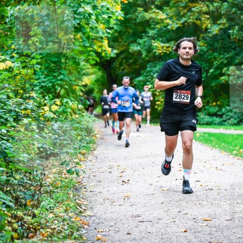 12.10.2025 - Bramfelder Halbmarathon 2025 Dr. Thomas Lammeyer http://msf.ph/oto/9346756 12.10.2025 10:21:28 Laufen 2829, 235 meine-sportfotos.de