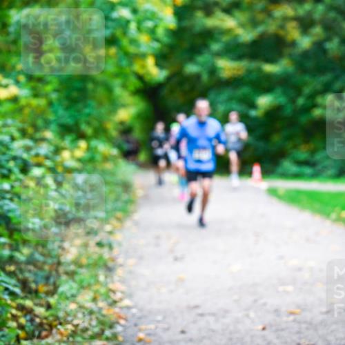 12.10.2025 - Bramfelder Halbmarathon 2025 Dr. Thomas Lammeyer http://msf.ph/oto/9346765 12.10.2025 10:21:29 Laufen 2 meine-sportfotos.de