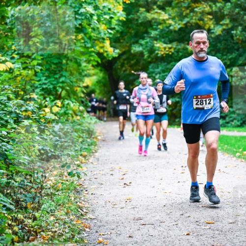 12.10.2025 - Bramfelder Halbmarathon 2025 Dr. Thomas Lammeyer http://msf.ph/oto/9346774 12.10.2025 10:21:31 Laufen 2812 meine-sportfotos.de