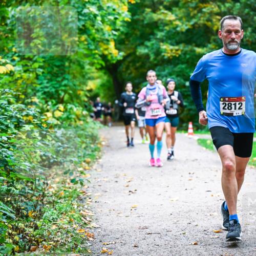 12.10.2025 - Bramfelder Halbmarathon 2025 Dr. Thomas Lammeyer http://msf.ph/oto/9346777 12.10.2025 10:21:32 Laufen 2812, 9 meine-sportfotos.de