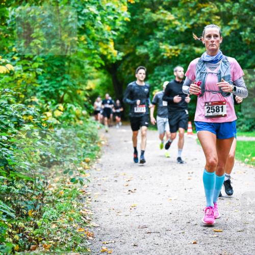 12.10.2025 - Bramfelder Halbmarathon 2025 Dr. Thomas Lammeyer http://msf.ph/oto/9346788 12.10.2025 10:21:34 Laufen 2581 meine-sportfotos.de
