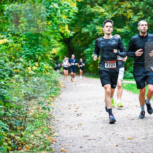 12.10.2025 - Bramfelder Halbmarathon 2025 Dr. Thomas Lammeyer http://msf.ph/oto/9346801 12.10.2025 10:21:36 Laufen 2723, 870 meine-sportfotos.de