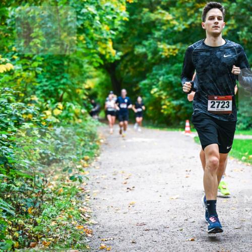 12.10.2025 - Bramfelder Halbmarathon 2025 Dr. Thomas Lammeyer http://msf.ph/oto/9346806 12.10.2025 10:21:37 Laufen 2723, 29 meine-sportfotos.de