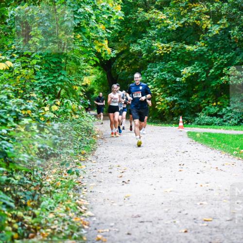 12.10.2025 - Bramfelder Halbmarathon 2025 Dr. Thomas Lammeyer http://msf.ph/oto/9346819 12.10.2025 10:21:40 Laufen 2972, 2451 meine-sportfotos.de