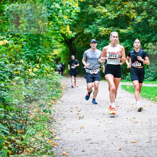 12.10.2025 - Bramfelder Halbmarathon 2025 Dr. Thomas Lammeyer http://msf.ph/oto/9346851 12.10.2025 10:21:45 Laufen 2950, 2972, 2777 meine-sportfotos.de
