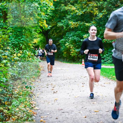 12.10.2025 - Bramfelder Halbmarathon 2025 Dr. Thomas Lammeyer http://msf.ph/oto/9346864 12.10.2025 10:21:47 Laufen 2657, 2484, 2950, 69 meine-sportfotos.de