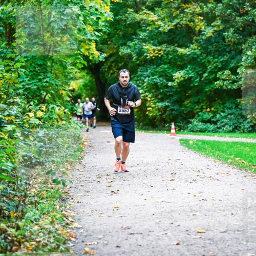 12.10.2025 - Bramfelder Halbmarathon 2025 Dr. Thomas Lammeyer http://msf.ph/oto/9346872 12.10.2025 10:21:49 Laufen 2657 meine-sportfotos.de