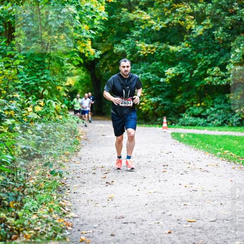 12.10.2025 - Bramfelder Halbmarathon 2025 Dr. Thomas Lammeyer http://msf.ph/oto/9346875 12.10.2025 10:21:49 Laufen 2657 meine-sportfotos.de